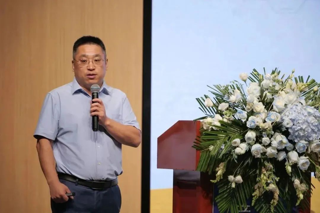 新能源 新动力 新未来|40001百老汇股份“动力与能源产业集群”圆桌座谈会顺利召开